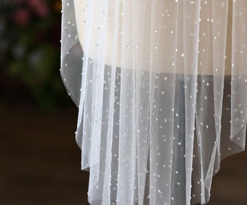 Scattered Pearl Veil